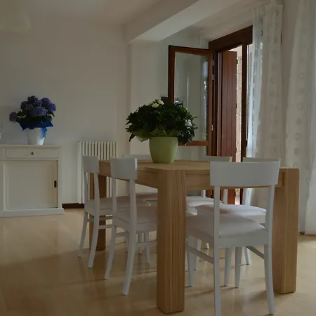 Meridiana Apartment Torri Del Benaco